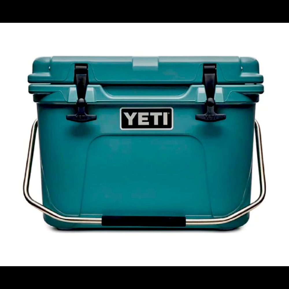 Discontinued Style!! Yeti Roadie 20 in River Green